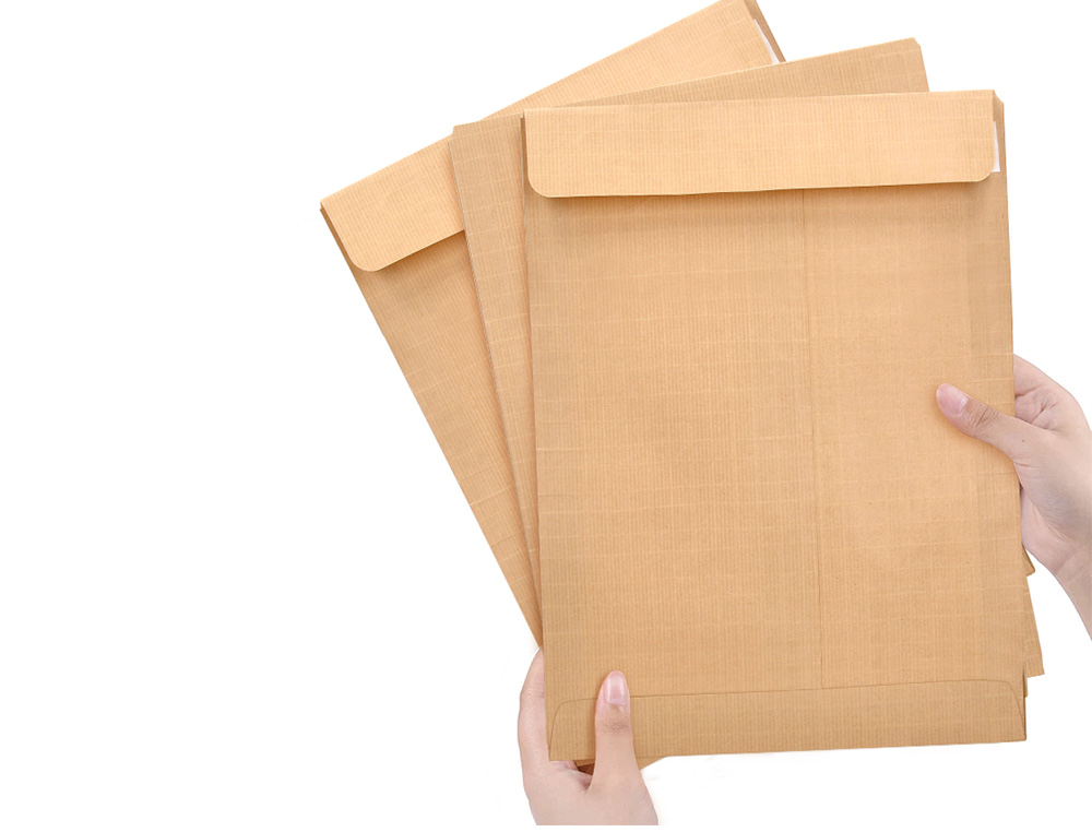 SOBRE LIDERPAPEL BOLSA ARMADO KRAFT ENVIO SEGURIDAD 260X360 MM SOLAPA TIRA DE SILICONA 120 GR CAJA DE 100 UNIDADES
